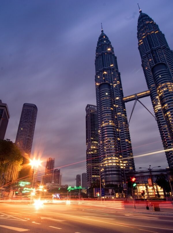 kuala lumpur, petronas twin towers, malaysia-170985.jpg